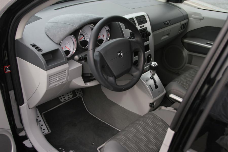  Dodge Caliber by Startech 2007 года  (фото 3 из 17)